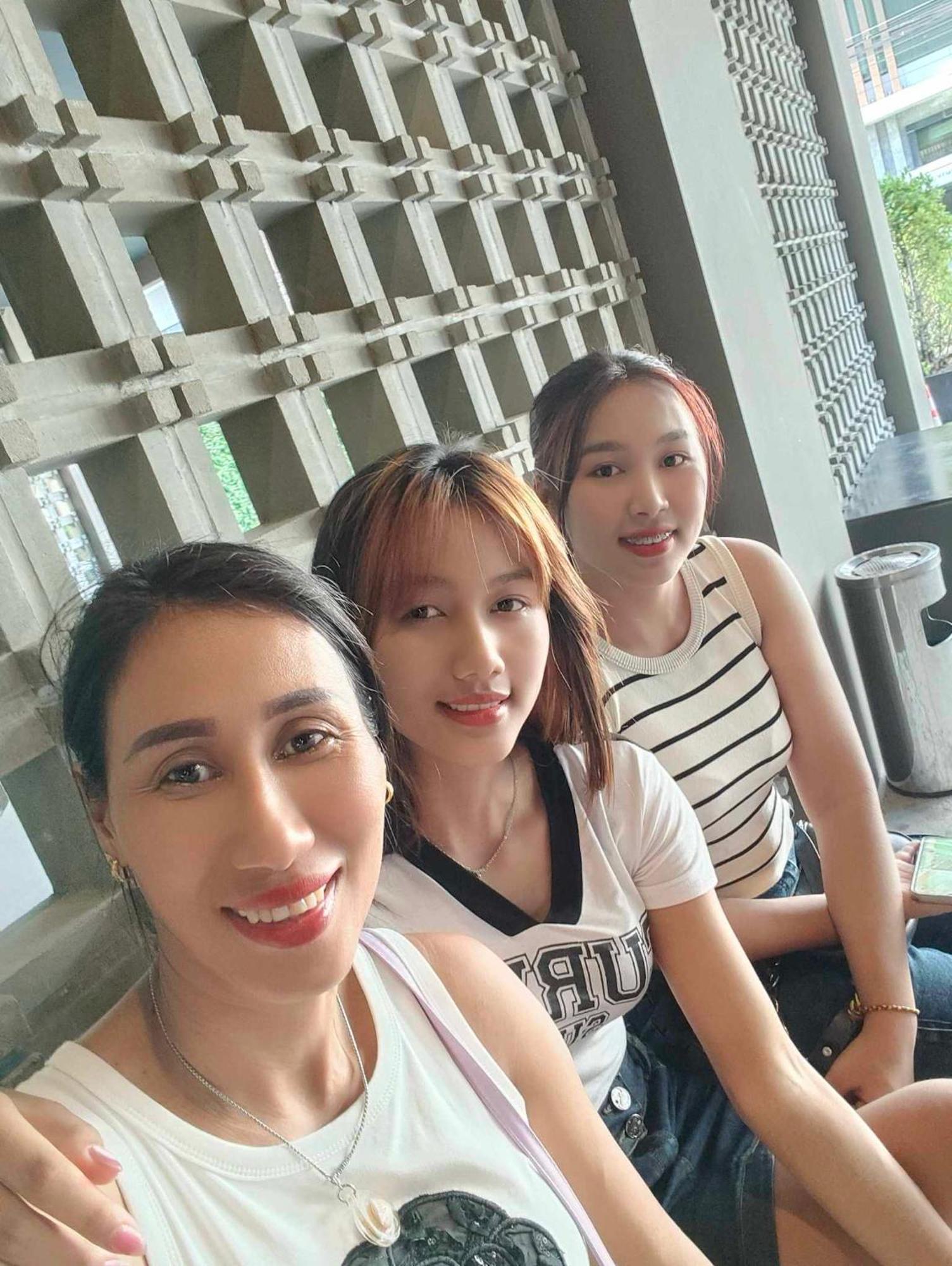 Yuri Guesthouse Jomtien Exterior foto